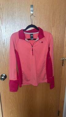The North Face Women's FlashDry 1/4 Zip Pullover Salmon Pink Size S/P